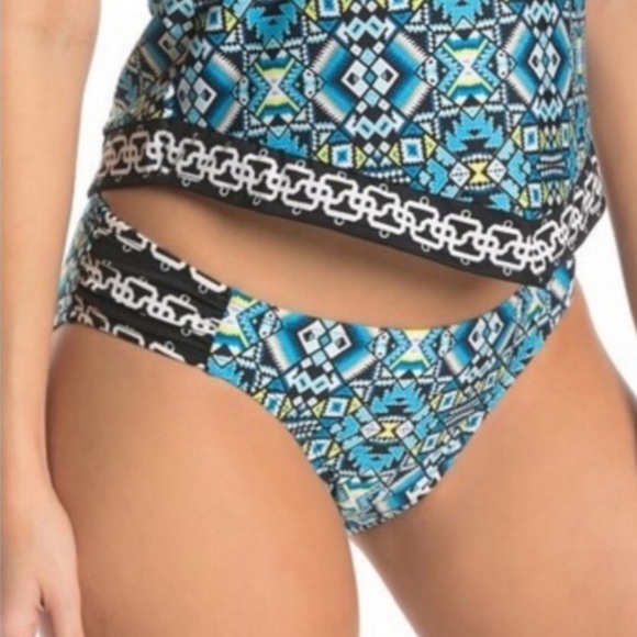 Laundry by shelli segal•geometric bikini bottoms L - Picture 2 of 8